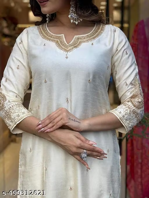 Ivory embroidered kurta close view